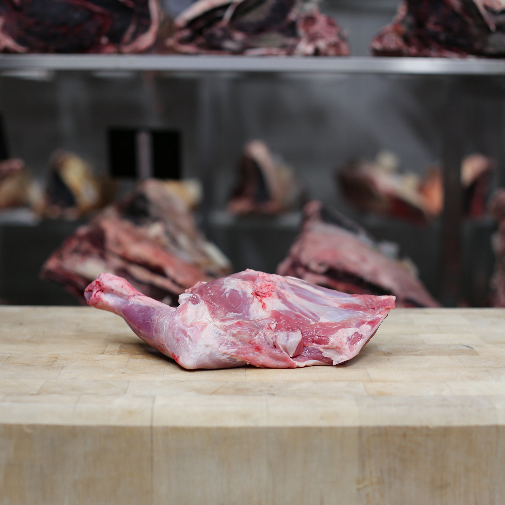 Epaule d'agneau frais entière - La Boucherie - Viande en Ligne