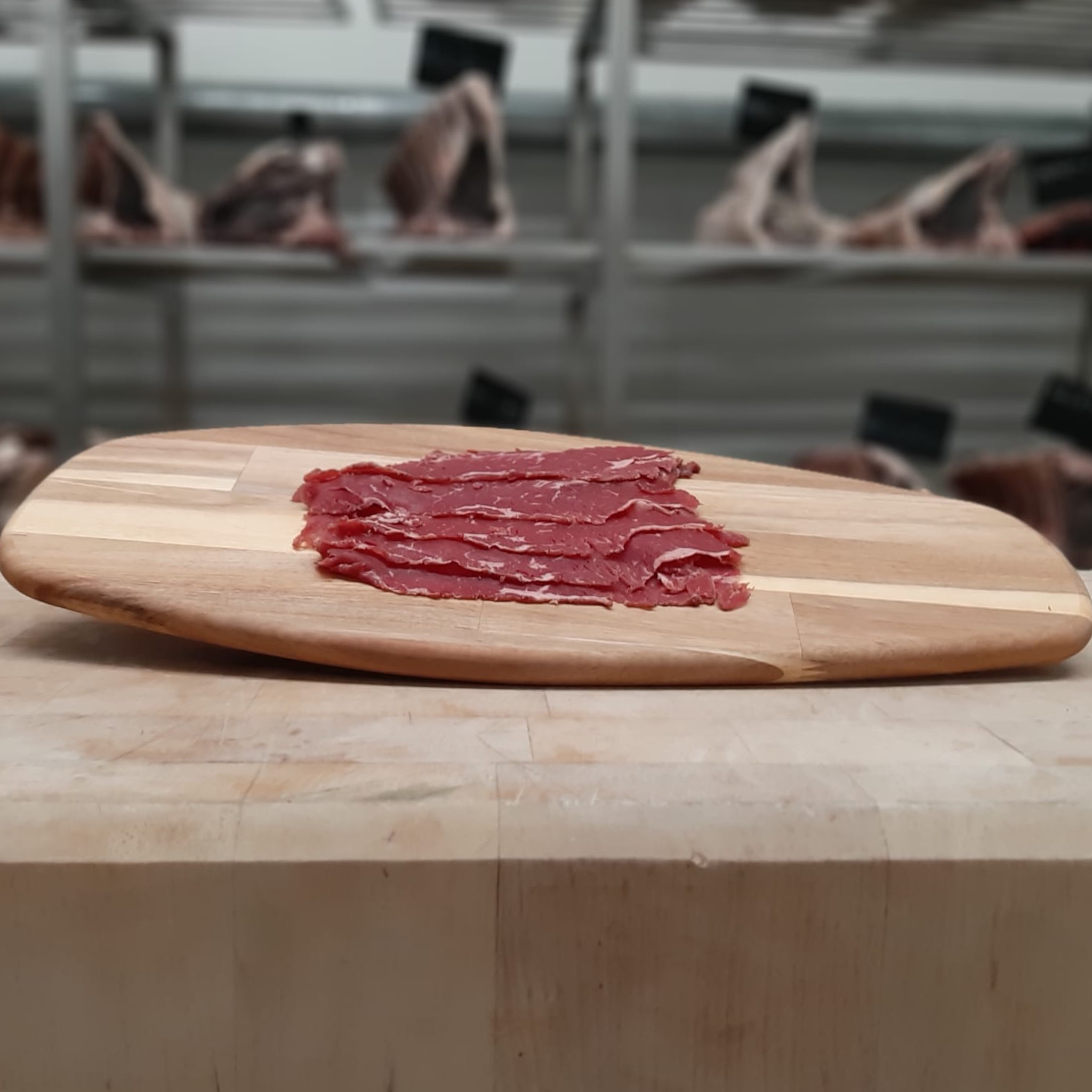 Carpaccio de boeuf Holstein fumé maturé (100g) - La Boucherie - Viande en Ligne