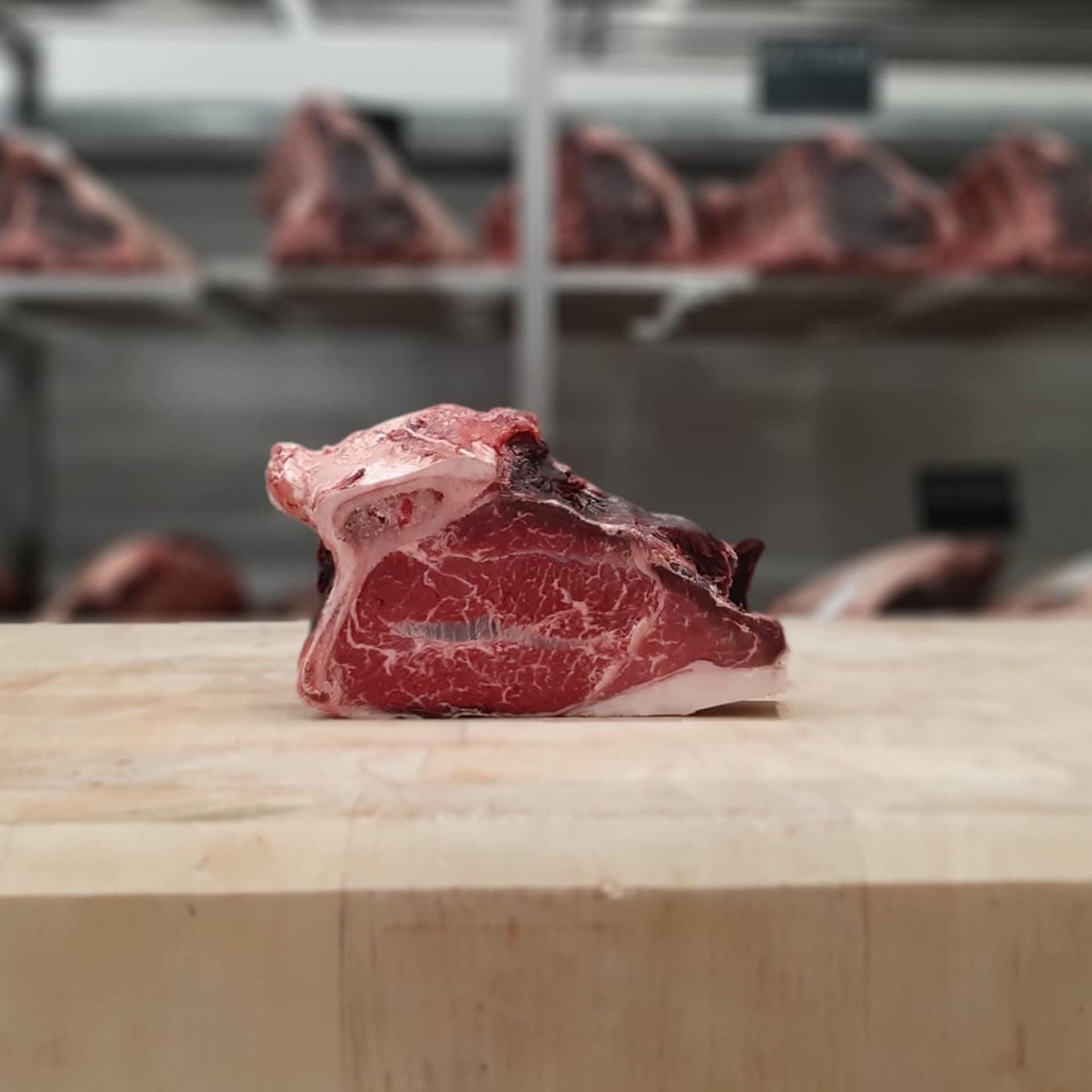 L-Bone Salers/Angus gerijpt Halal - La Boucherie - Vlees online